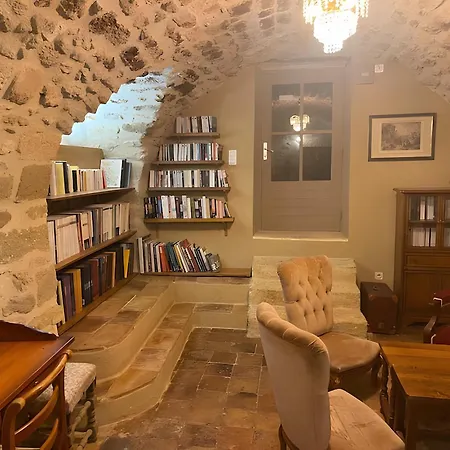 Maison Du Barry Du 17 Eme *