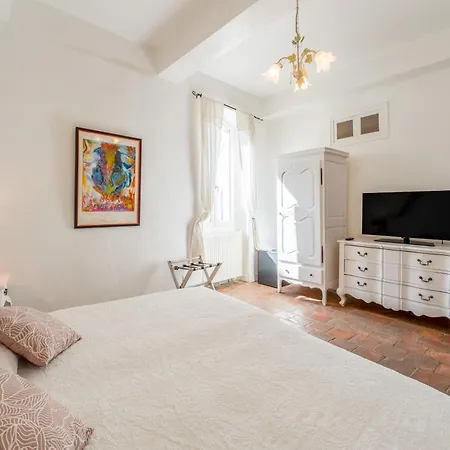 La Maison D 'Ore Guest house 4*